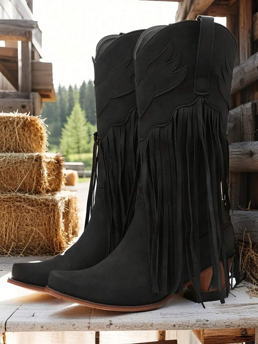 Scilla Stiefel mit glänzenden Quasten