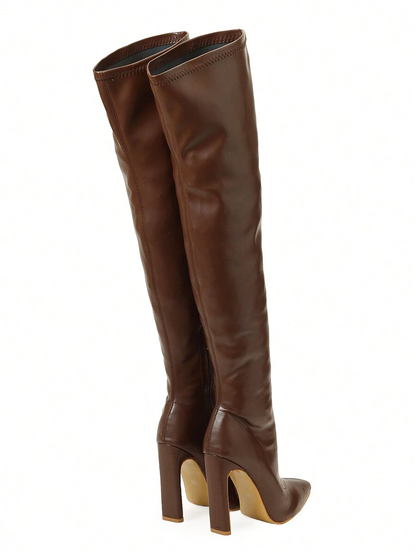 Magnolia Slim Fit Overknee Boots