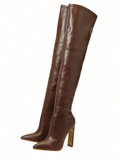 Magnolia Slim Fit Overknee Boots