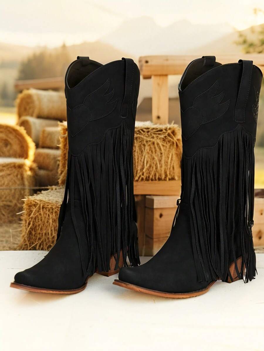 Scilla Stiefel mit glänzenden Quasten