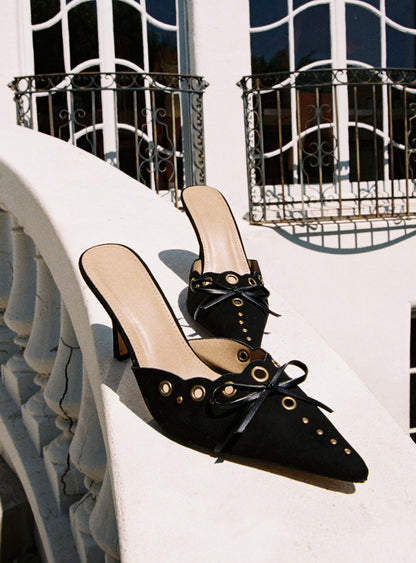 Daisy Bow-knot Pointed Toe Heels