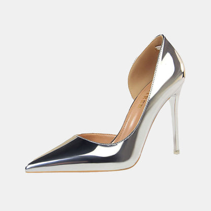 Fressia Classic Cut-out Pumps