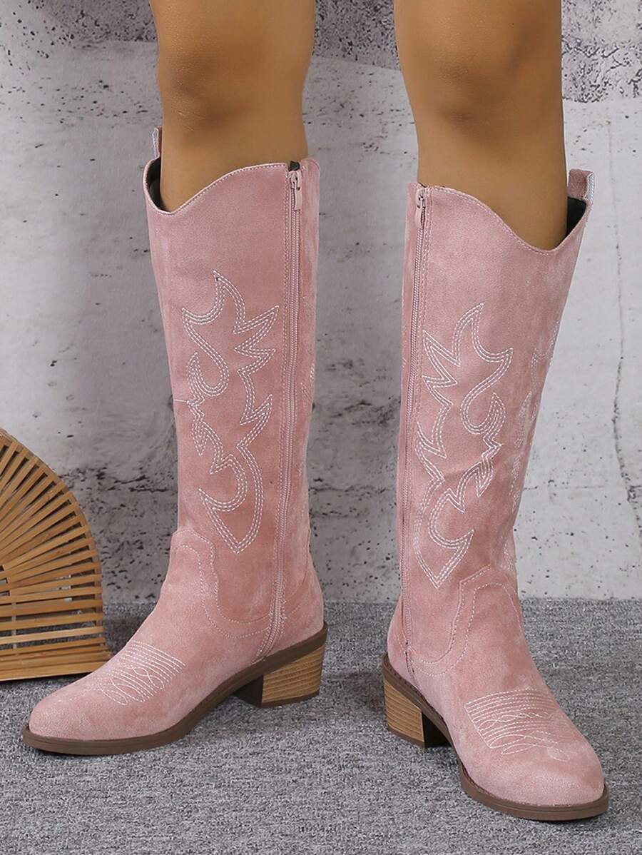 Cowboystiefel mit Eustoma-Stickerei