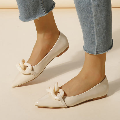 Jaborosa Pointed Toe Flat Pumps