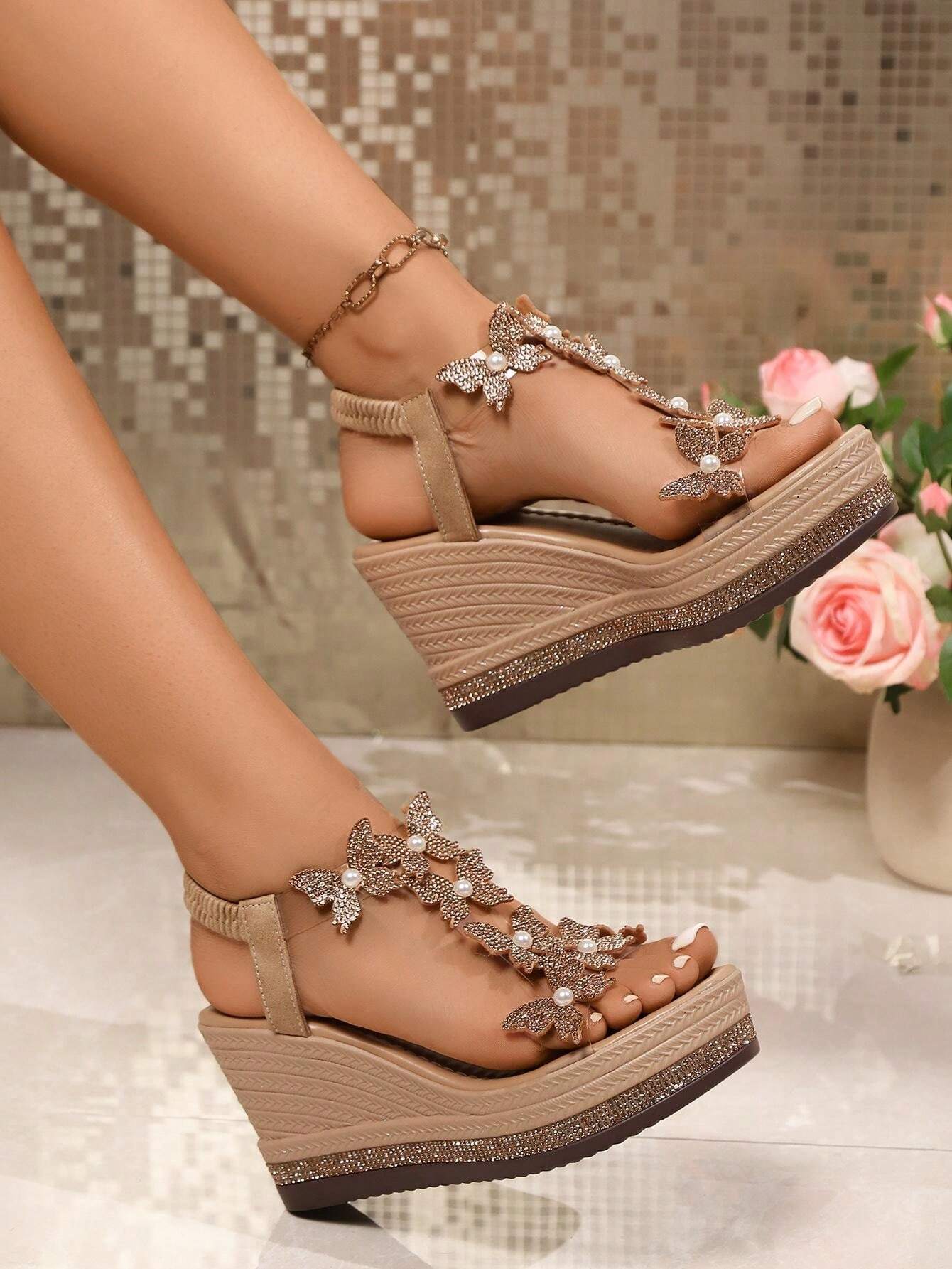 Jaborosa Butterfly Platform Sandals