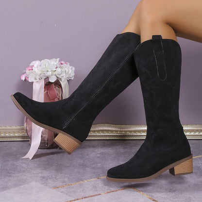 Cowboystiefel mit Eustoma-Stickerei