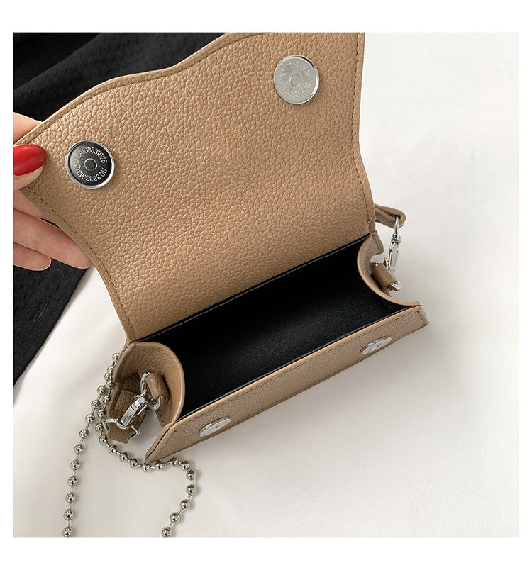 Mini-Tasche mit Aurora-Kette, Strass und Schleife