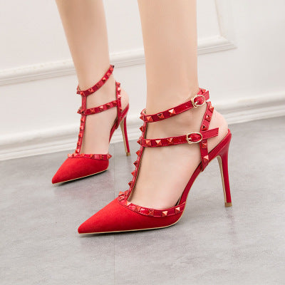 Jasmine Classic Rivets Pumps