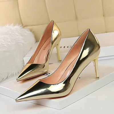 Fressia Patent Leather Pumps
