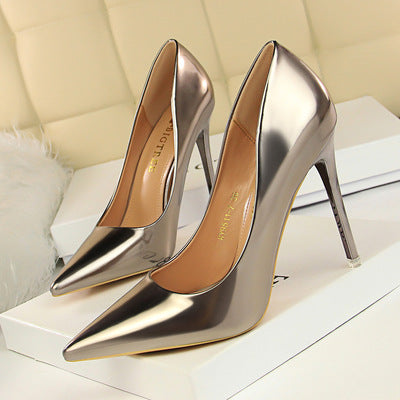 Fressia Patent Leather Pumps