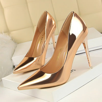 Fressia Patent Leather Pumps