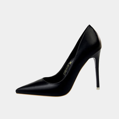 Aster-Macaron-Pumps