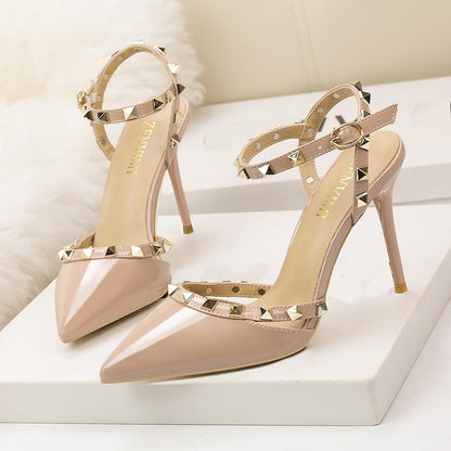 Begonia Elegante Nietenpumps