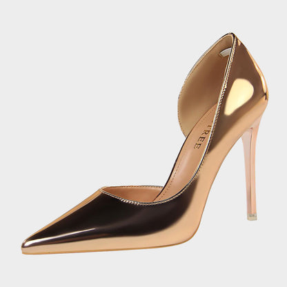 Fressia Classic Cut-out Pumps