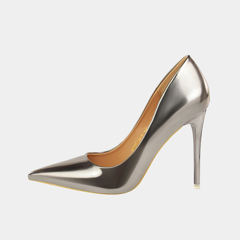 Fressia Patent Leather Pumps