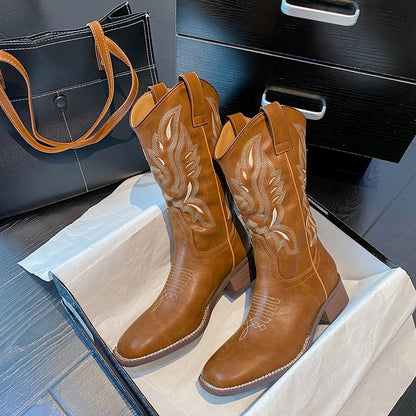 Cowboystiefel mit Gardenia-Stickerei