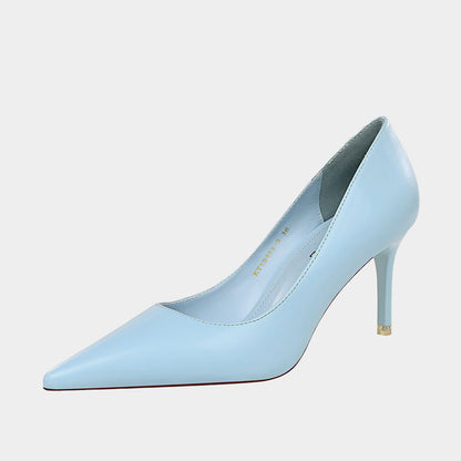 Einfarbige Gänseblümchen-Pumps